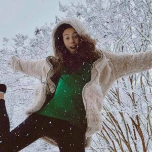 Meet your Posher, Mia